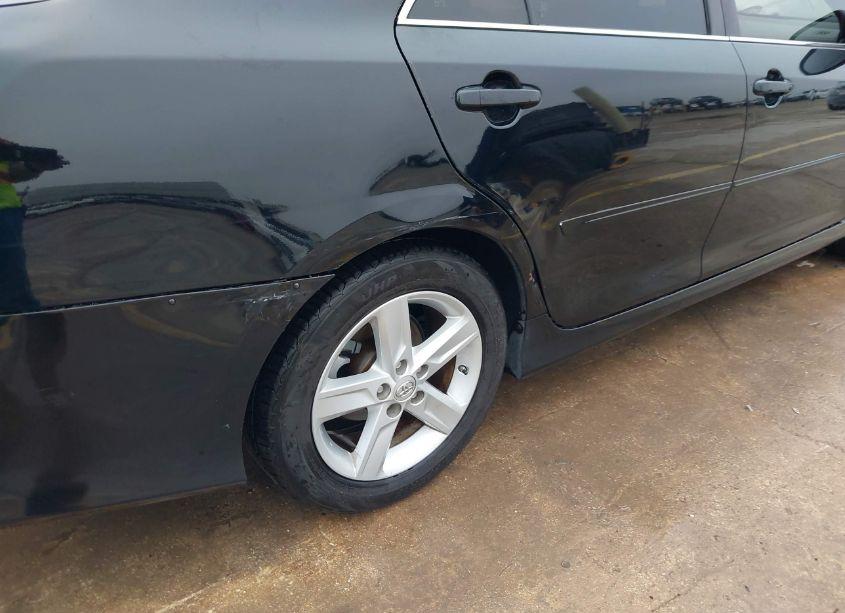 Photo 17 of 2014 Toyota Camry SE (VIN 4T1BF1FK3EU303520)