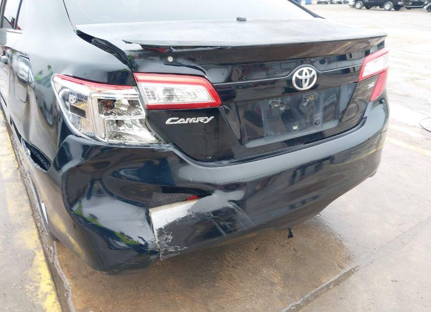 Photo 6 of 2014 Toyota Camry SE (VIN 4T1BF1FK3EU303520)