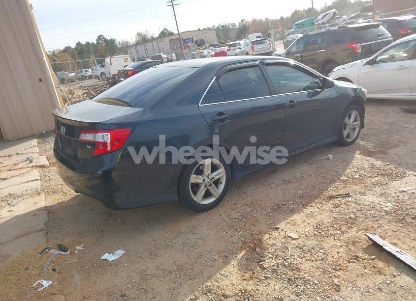 Photo 4 of 2014 Toyota Camry SE (VIN 4T1BF1FK3EU311424)