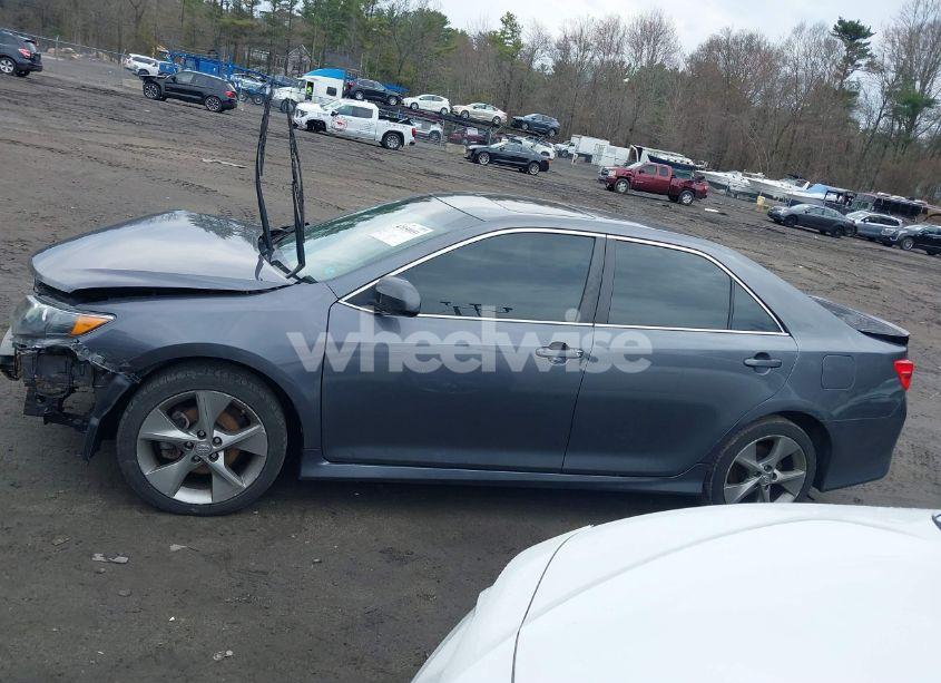 Photo 14 of 2014 Toyota Camry SE SPORT (VIN 4T1BF1FK3EU317370)