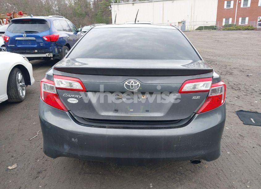 Photo 16 of 2014 Toyota Camry SE SPORT (VIN 4T1BF1FK3EU317370)
