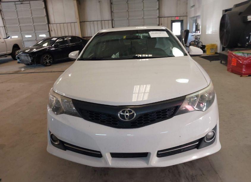 Photo 12 of 2014 Toyota Camry SE (VIN 4T1BF1FK3EU318504)