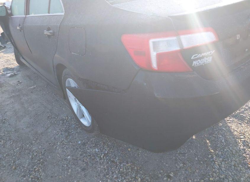 Photo 20 of 2014 Toyota Camry SE (VIN 4T1BF1FK3EU319572)