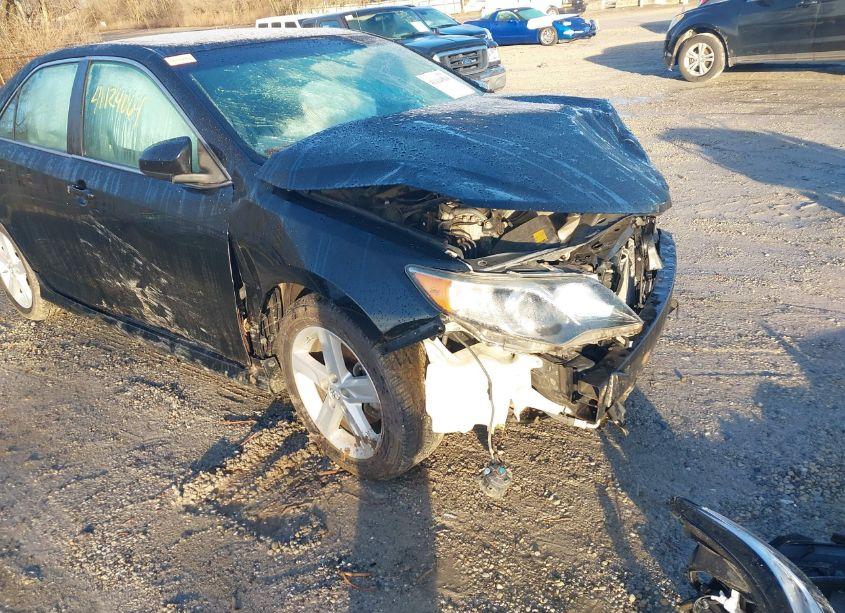 Photo 22 of 2014 Toyota Camry SE (VIN 4T1BF1FK3EU319572)