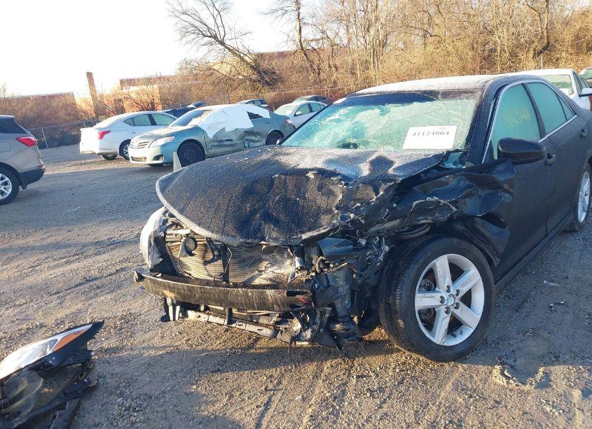 Photo 6 of 2014 Toyota Camry SE (VIN 4T1BF1FK3EU319572)