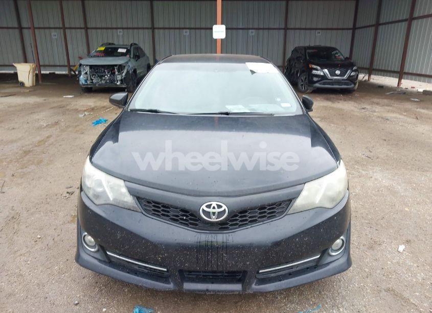 Photo 11 of 2014 Toyota Camry SE (VIN 4T1BF1FK3EU319815)