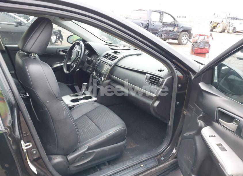 Photo 5 of 2014 Toyota Camry SE (VIN 4T1BF1FK3EU319815)