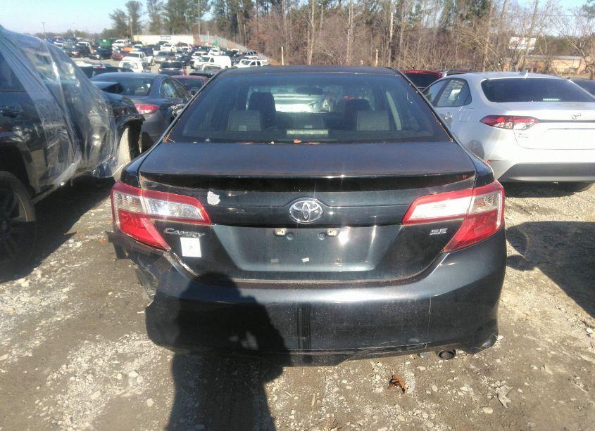 Photo 16 of 2014 Toyota Camry SE (VIN 4T1BF1FK3EU330166)