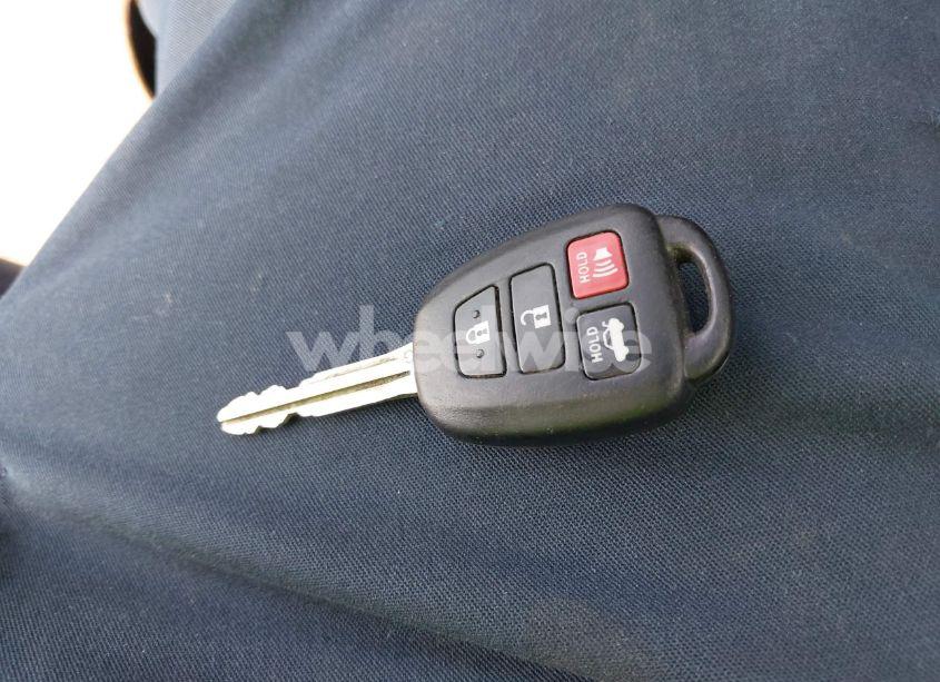 Photo 11 of 2014 Toyota Camry SE (VIN 4T1BF1FK3EU331155)