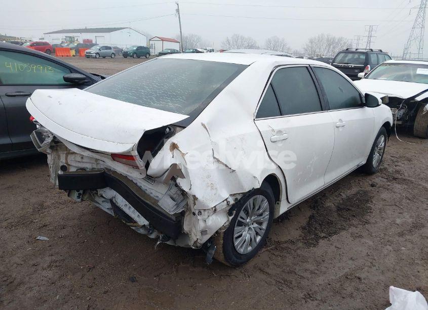 Photo 4 of 2014 Toyota Camry LE (VIN 4T1BF1FK3EU338770)
