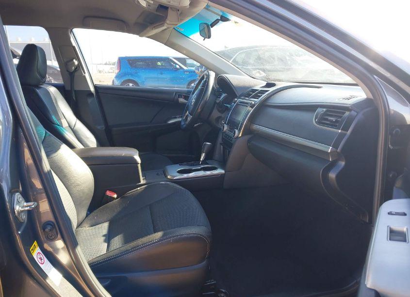 Photo 5 of 2014 Toyota Camry SE (VIN 4T1BF1FK3EU345881)