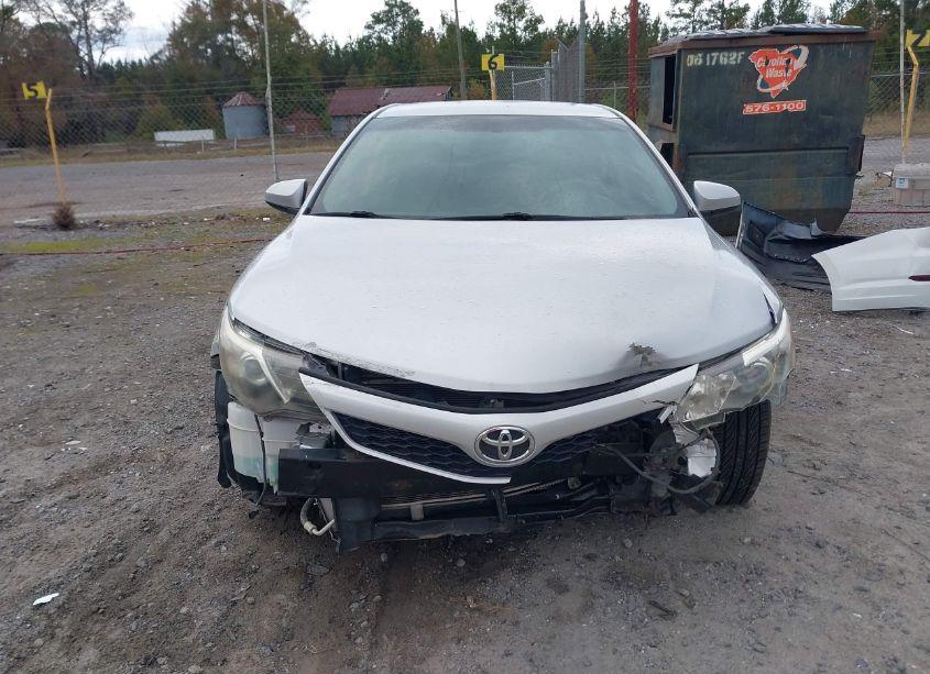 Photo 12 of 2014 Toyota Camry SE (VIN 4T1BF1FK3EU352037)