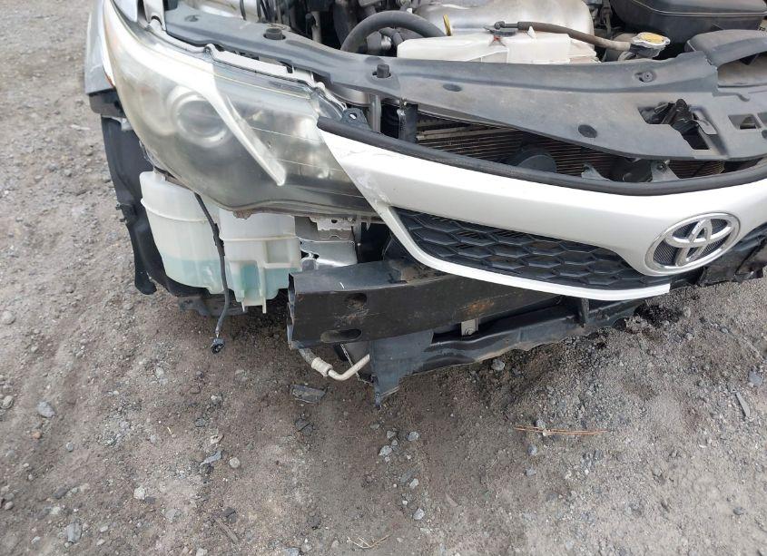 Photo 6 of 2014 Toyota Camry SE (VIN 4T1BF1FK3EU352037)