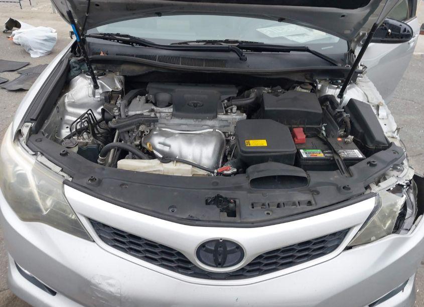 Photo 10 of 2014 Toyota Camry SE (VIN 4T1BF1FK3EU364835)