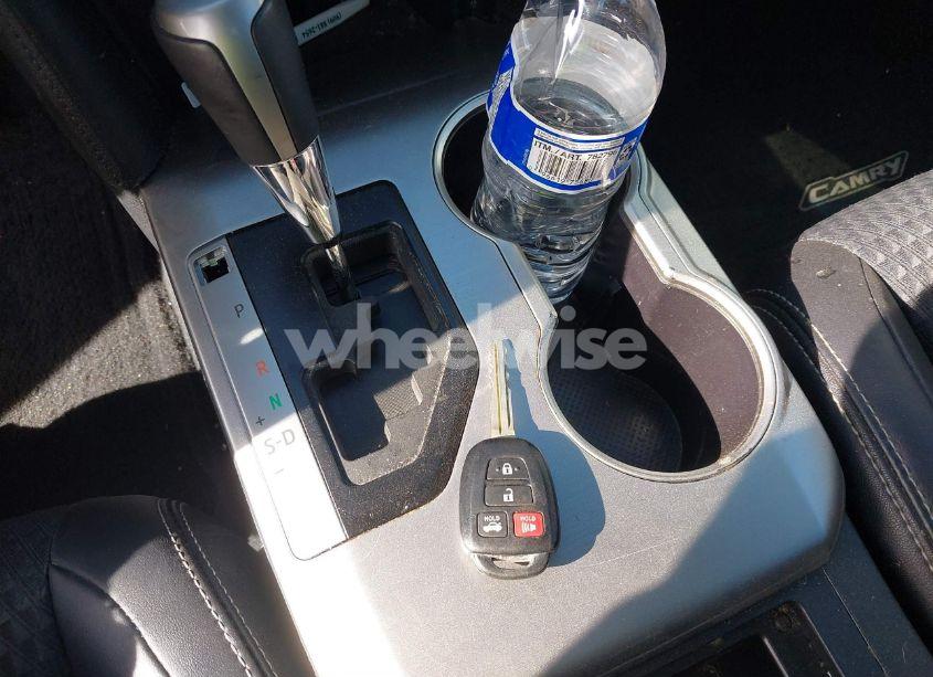 Photo 11 of 2014 Toyota Camry SE (VIN 4T1BF1FK3EU366181)