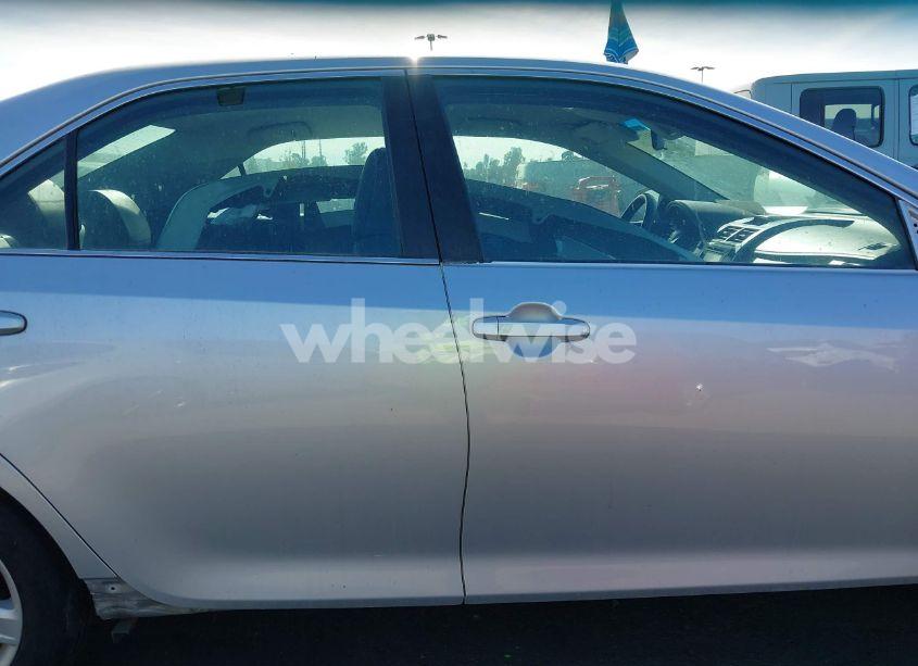 Photo 14 of 2014 Toyota Camry SE (VIN 4T1BF1FK3EU366181)