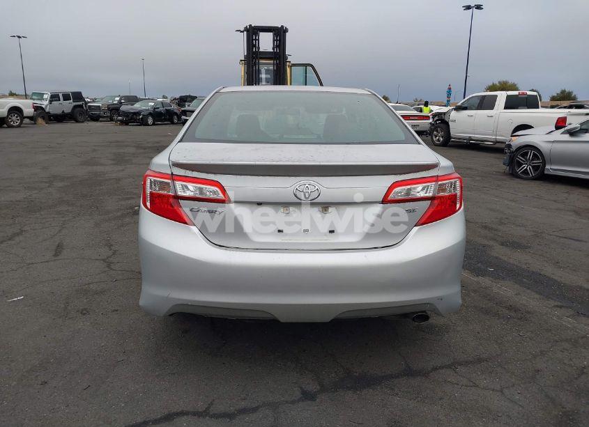 Photo 17 of 2014 Toyota Camry SE (VIN 4T1BF1FK3EU366181)