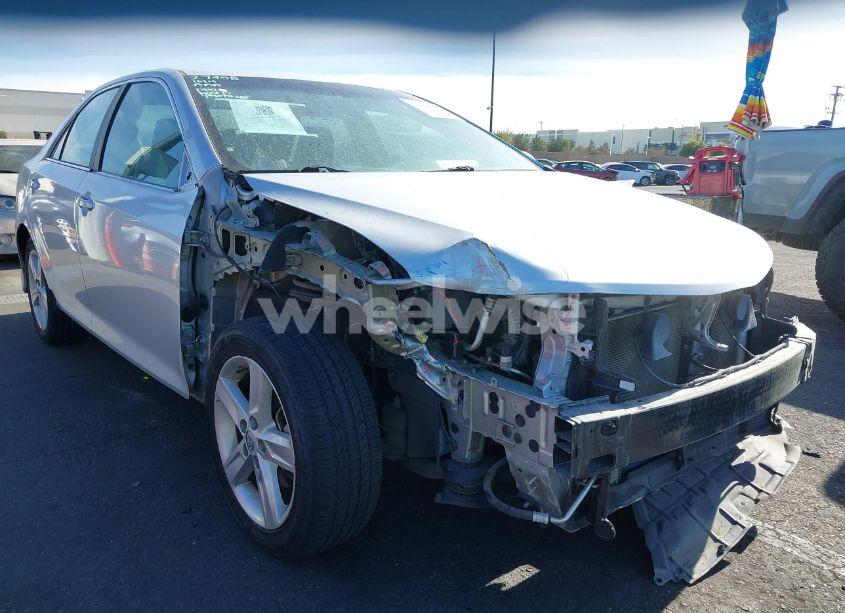 Photo 6 of 2014 Toyota Camry SE (VIN 4T1BF1FK3EU366181)