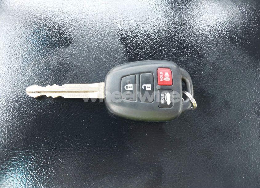 Photo 11 of 2014 Toyota Camry SE (VIN 4T1BF1FK3EU376645)