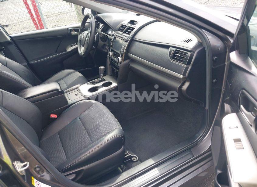 Photo 5 of 2014 Toyota Camry SE (VIN 4T1BF1FK3EU376645)