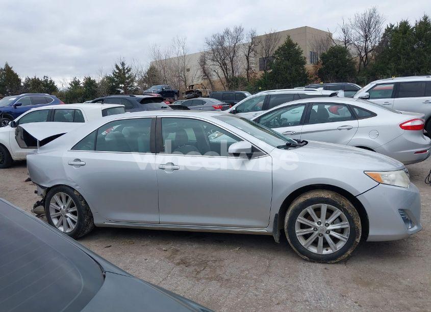 Photo 12 of 2014 Toyota Camry L/SE/LE/XLE (VIN 4T1BF1FK3EU381456)