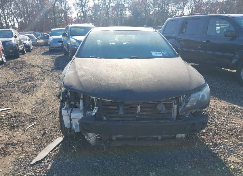 Photo 11 of 2014 Toyota Camry SE (VIN 4T1BF1FK3EU415024)