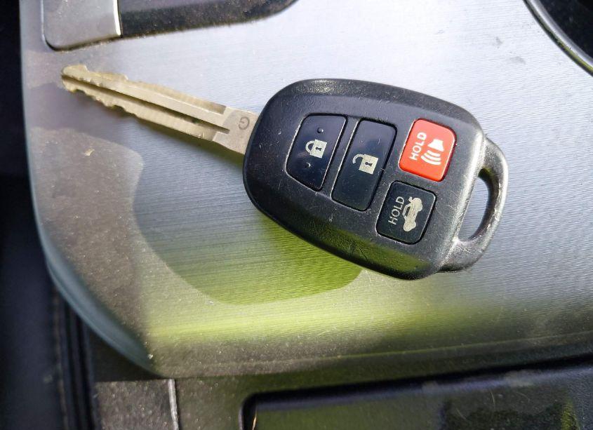 Photo 11 of 2014 Toyota Camry SE (VIN 4T1BF1FK3EU415170)