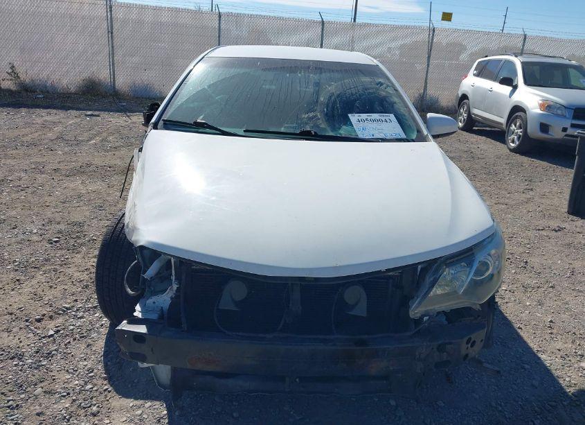 Photo 13 of 2014 Toyota Camry SE (VIN 4T1BF1FK3EU415170)