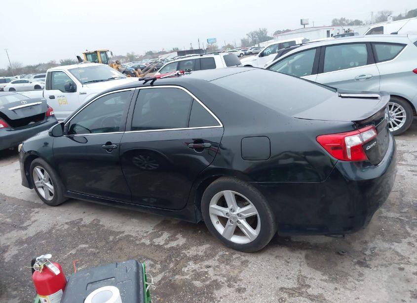 Photo 14 of 2014 Toyota Camry SE (VIN 4T1BF1FK3EU418764)