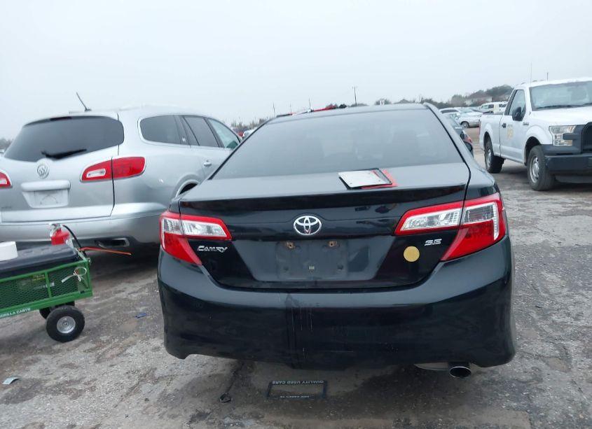 Photo 16 of 2014 Toyota Camry SE (VIN 4T1BF1FK3EU418764)