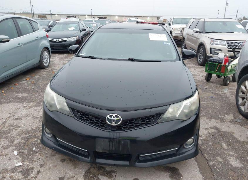 Photo 6 of 2014 Toyota Camry SE (VIN 4T1BF1FK3EU418764)