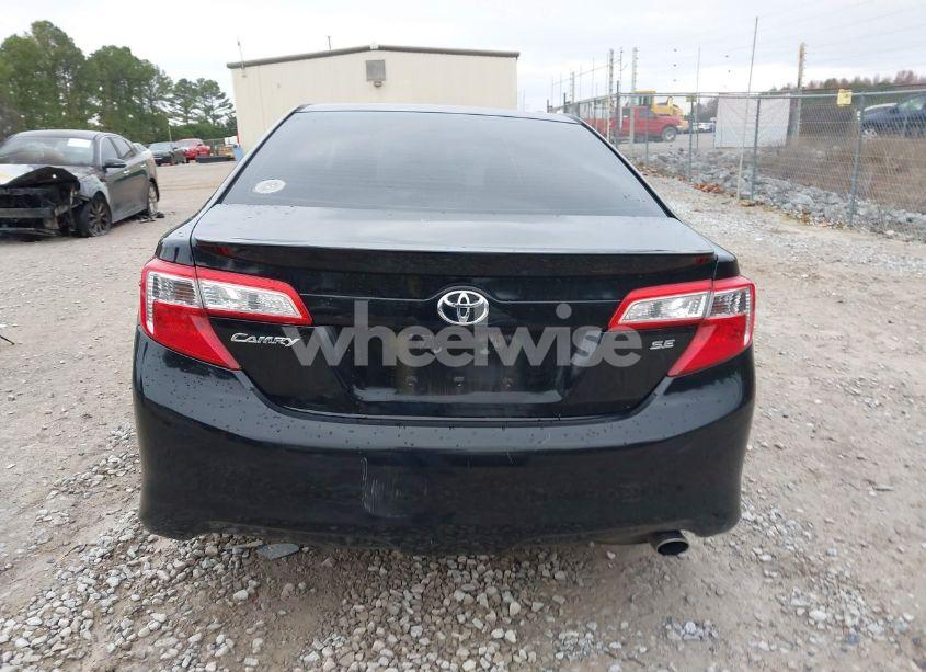 Photo 16 of 2014 Toyota Camry SE (VIN 4T1BF1FK3EU423916)