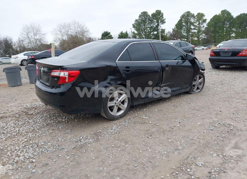 Photo 4 of 2014 Toyota Camry SE (VIN 4T1BF1FK3EU423916)