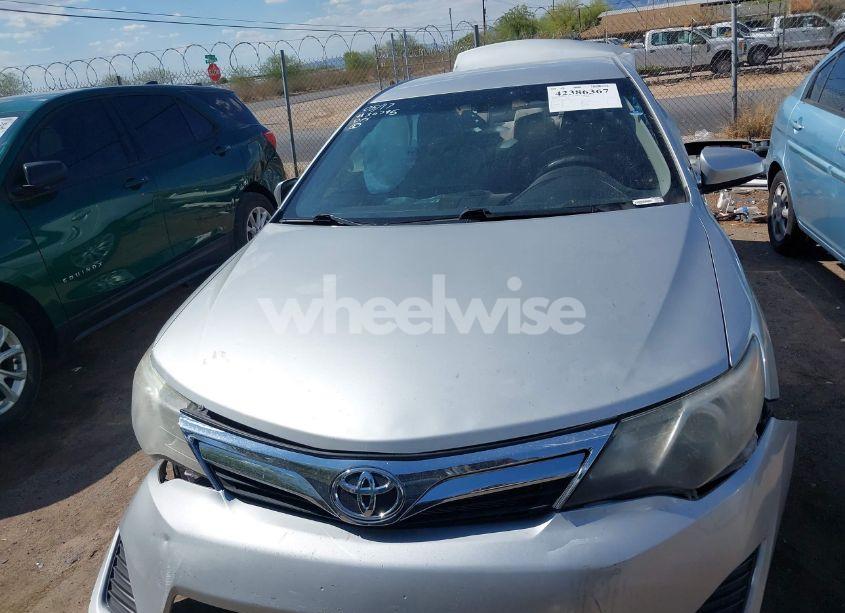 Photo 13 of 2014 Toyota Camry LE (VIN 4T1BF1FK3EU441428)