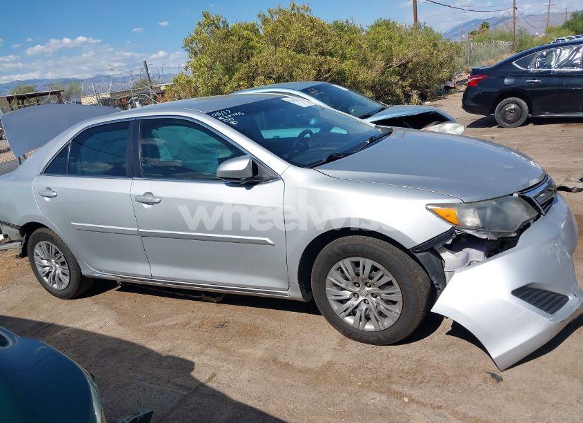 Photo 14 of 2014 Toyota Camry LE (VIN 4T1BF1FK3EU441428)