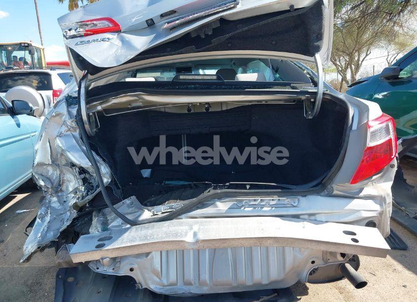 Photo 17 of 2014 Toyota Camry LE (VIN 4T1BF1FK3EU441428)