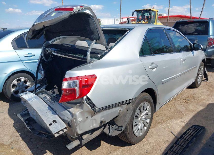 Photo 4 of 2014 Toyota Camry LE (VIN 4T1BF1FK3EU441428)
