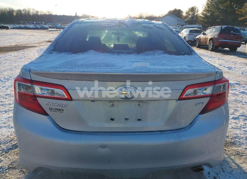 Photo 13 of 2014 Toyota Camry SE (VIN 4T1BF1FK3EU450792)