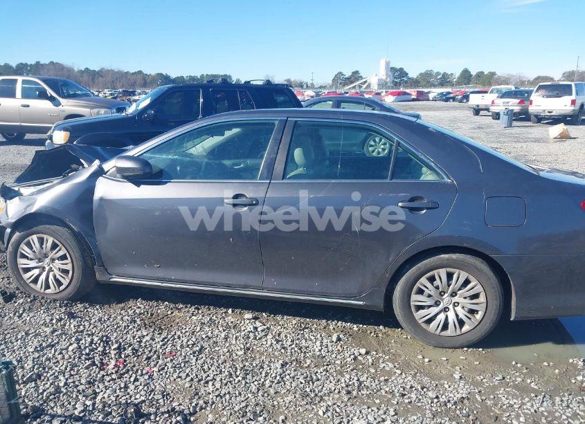 Photo 14 of 2014 Toyota Camry LE (VIN 4T1BF1FK3EU468029)