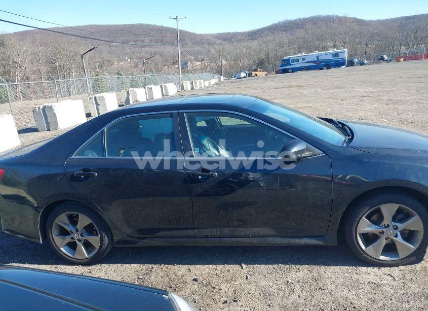 Photo 13 of 2014 Toyota Camry SE SPORT (VIN 4T1BF1FK3EU733418)