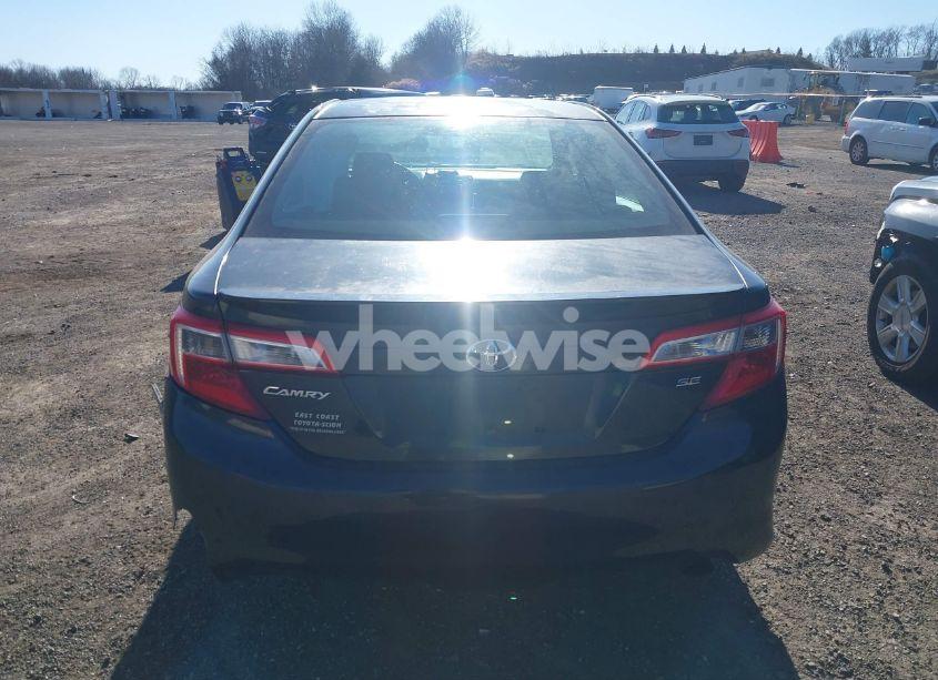 Photo 16 of 2014 Toyota Camry SE SPORT (VIN 4T1BF1FK3EU733418)