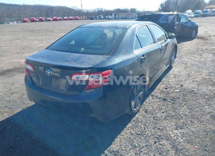 Photo 4 of 2014 Toyota Camry SE SPORT (VIN 4T1BF1FK3EU733418)