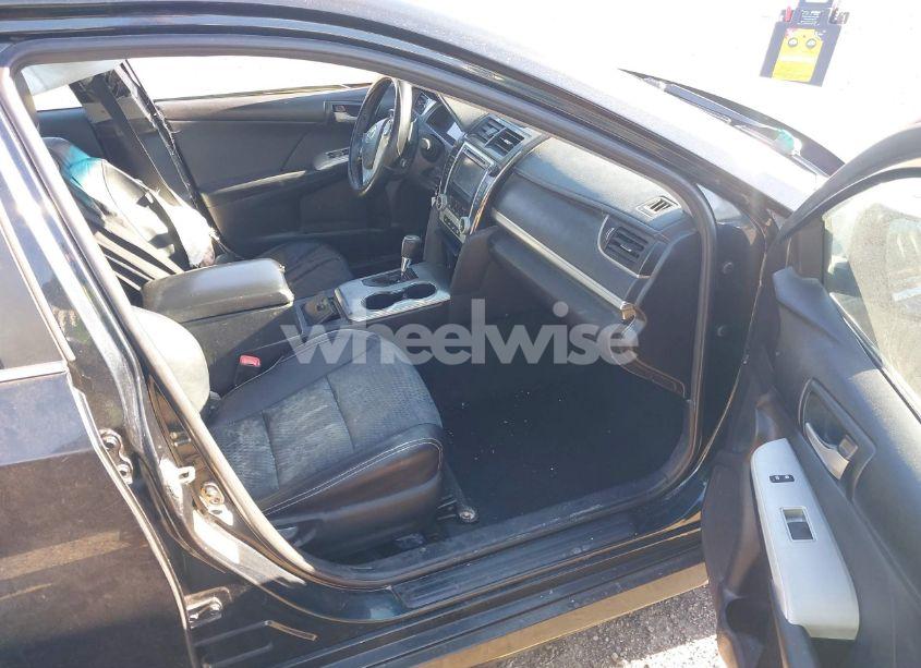 Photo 5 of 2014 Toyota Camry SE SPORT (VIN 4T1BF1FK3EU733418)