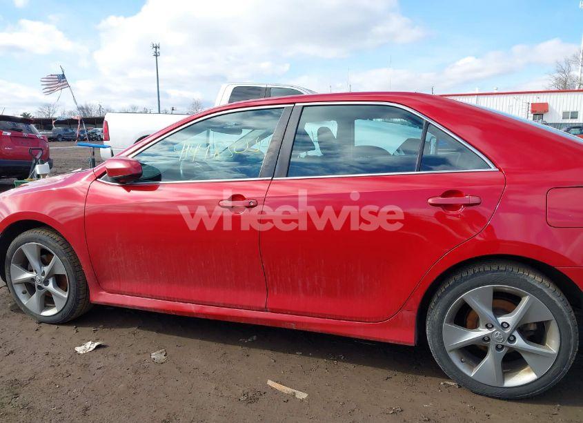 Photo 14 of 2014 Toyota Camry SE SPORT (VIN 4T1BF1FK3EU740501)