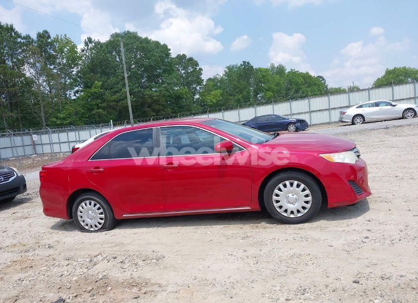 Photo 13 of 2014 Toyota Camry LE (VIN 4T1BF1FK3EU741437)