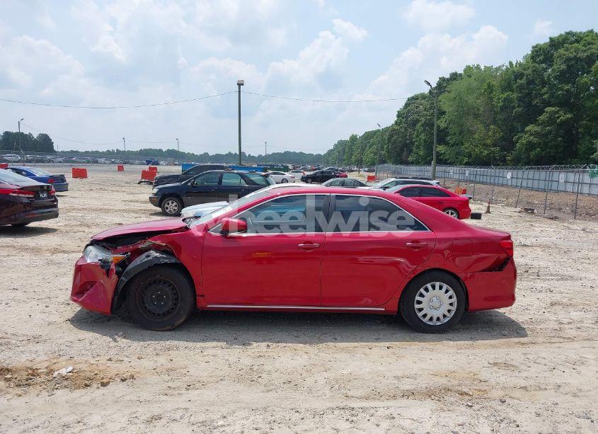 Photo 14 of 2014 Toyota Camry LE (VIN 4T1BF1FK3EU741437)