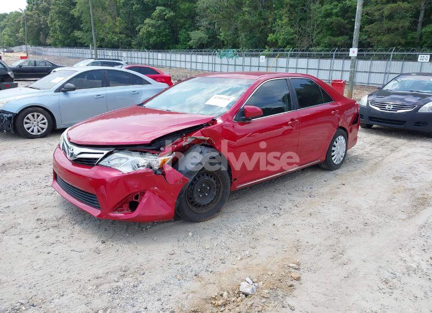 Photo 2 of 2014 Toyota Camry LE (VIN 4T1BF1FK3EU741437)