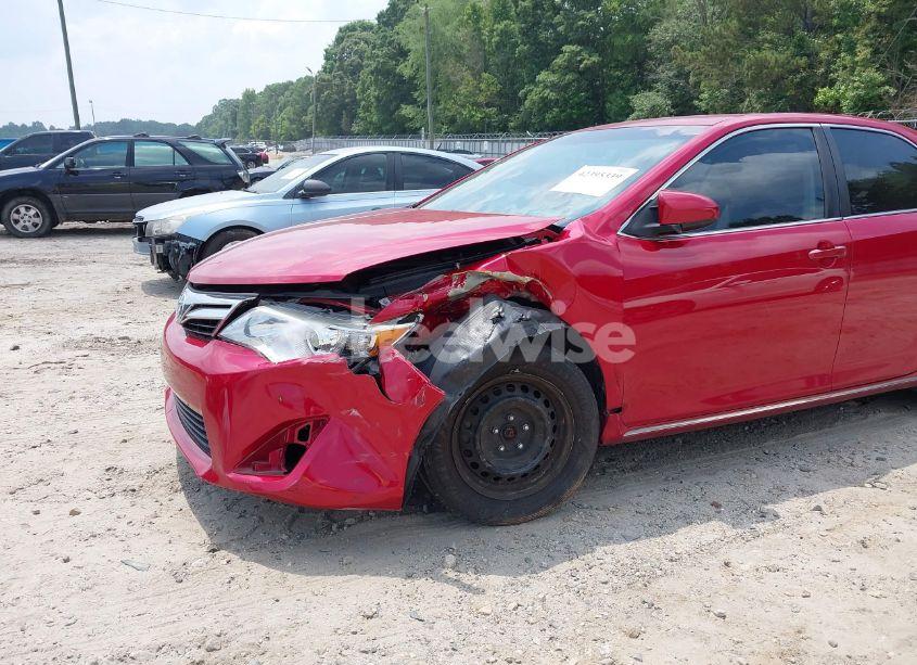 Photo 6 of 2014 Toyota Camry LE (VIN 4T1BF1FK3EU741437)