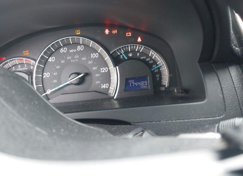 Photo 16 of 2014 Toyota Camry SE (VIN 4T1BF1FK3EU750252)