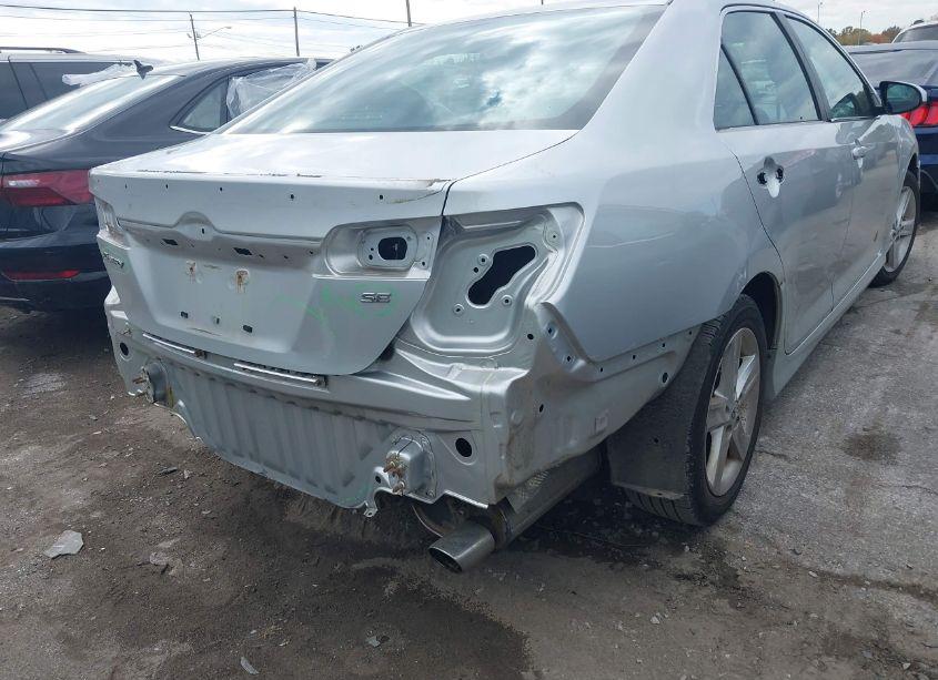 Photo 6 of 2014 Toyota Camry SE (VIN 4T1BF1FK3EU750252)